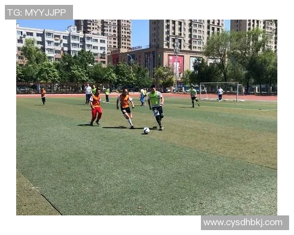 足球明星帕莱德的传奇人生与赛场辉煌成就全解析 足球明星帕莱德的传奇人生与赛场辉煌成就全解析