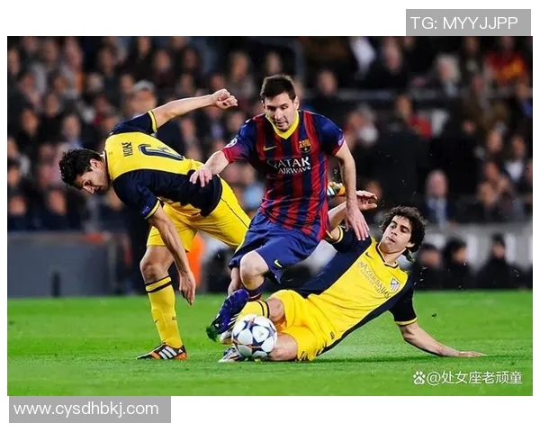 足球明星与替身的惊险挑战视频揭秘谁是真正的球场王者 足球明星与替身的惊险挑战视频揭秘谁是真正的球场王者